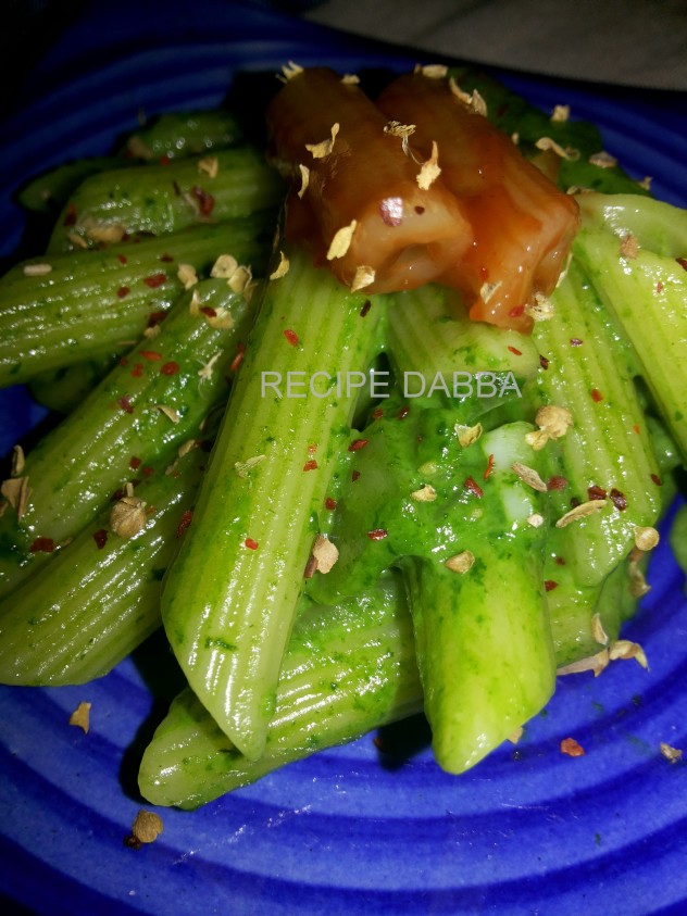 Pasta in Spinach Sauce